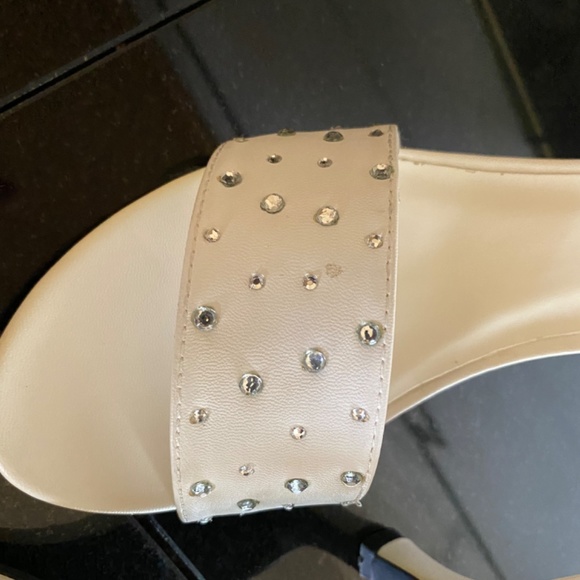 Boston Design Studio - Picture 11 of 15